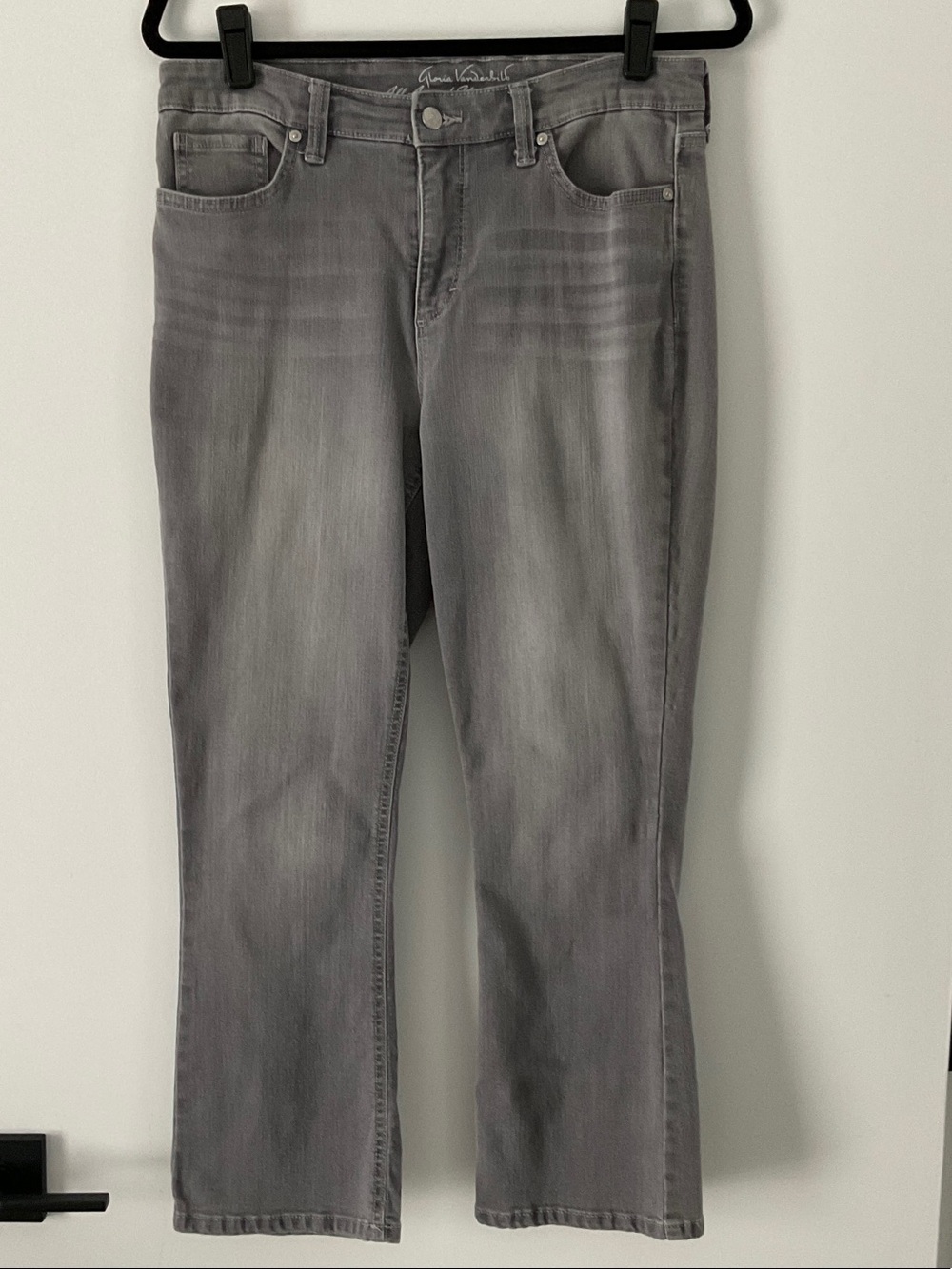 Gloria Vanderbilt Light Gray Cropped Bootcut Jeans